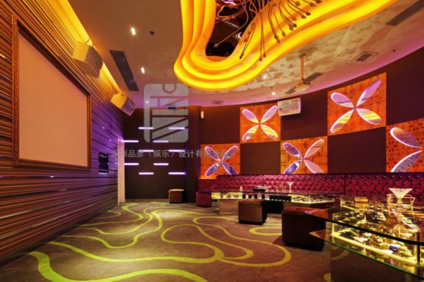 深圳与成都夜生活养生休闲体验哪家强(深圳与成都夜生活养生休闲体验哪家强)